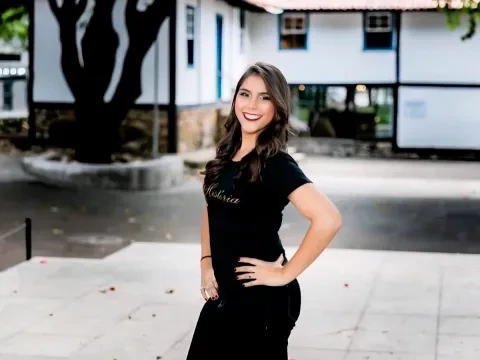 Foto da egressa Luísa Pacheco